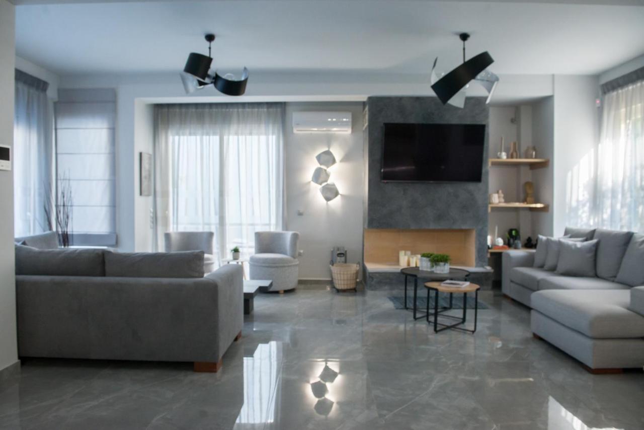 Palmyra Villa Athens