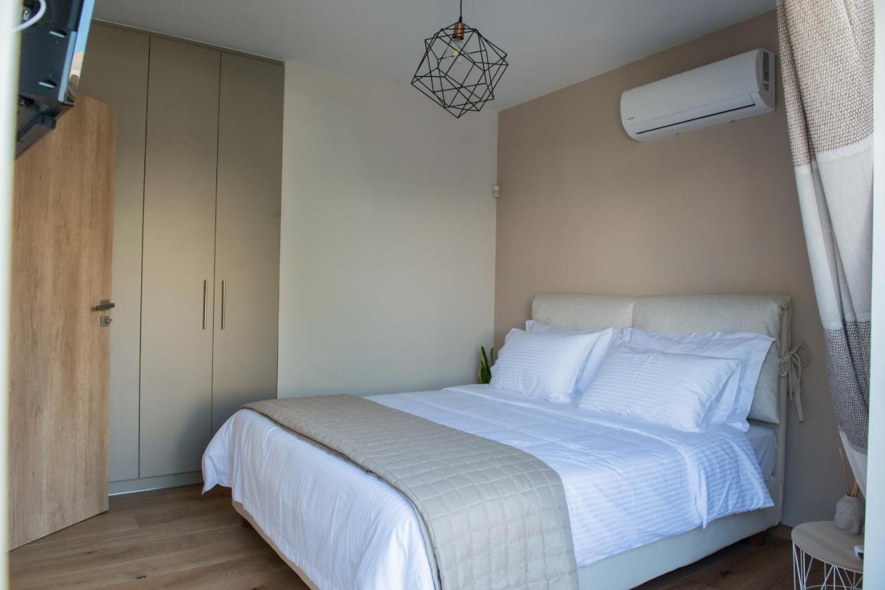 Villa Palmyra Athens